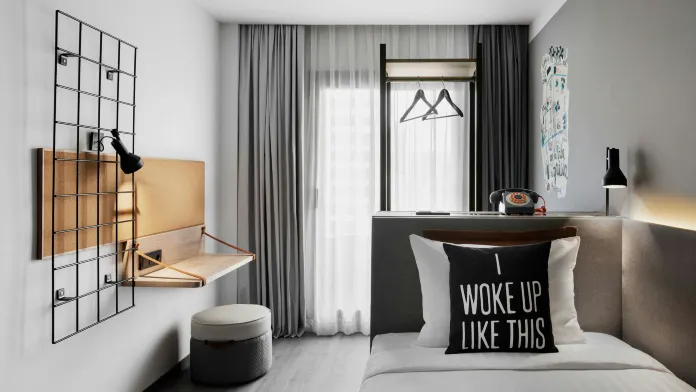 Moxy Twin — Trip.com listing photograph